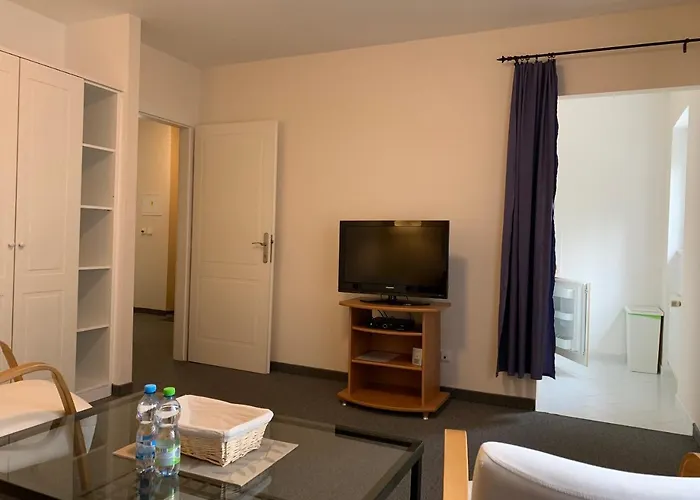 Apartma La Provence Aparthotel 3*